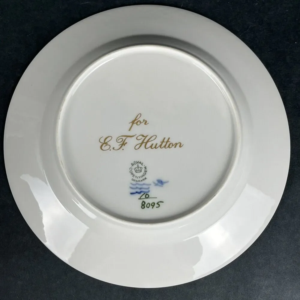 (1 PC) Royal Copenhagen Blue Flowers Braided Plate 8095 EF Hutton Gold Rim‎ EACH
